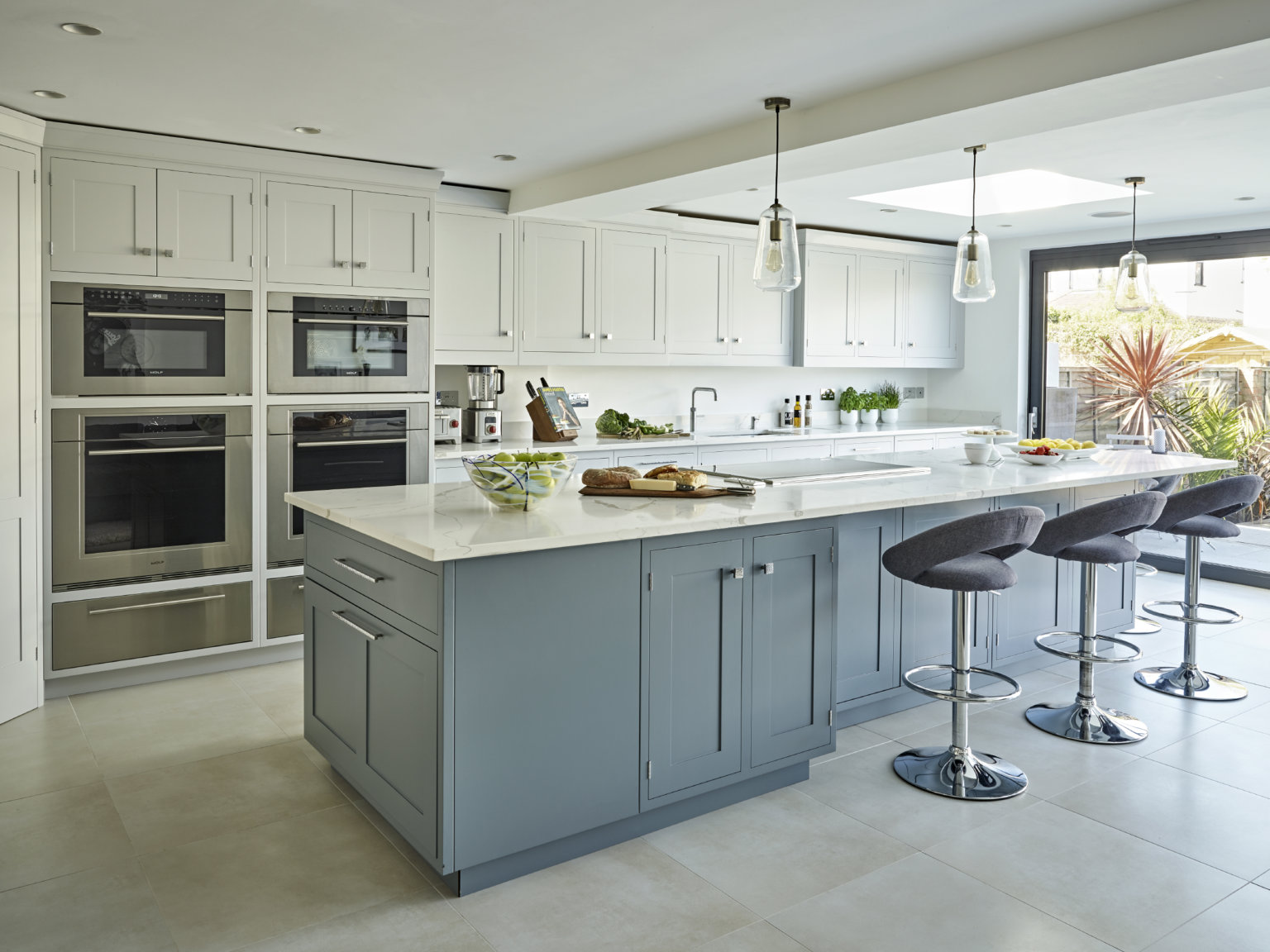 Slate blue Shaker Kitchen by McCarron & Co - The Kitchen Think