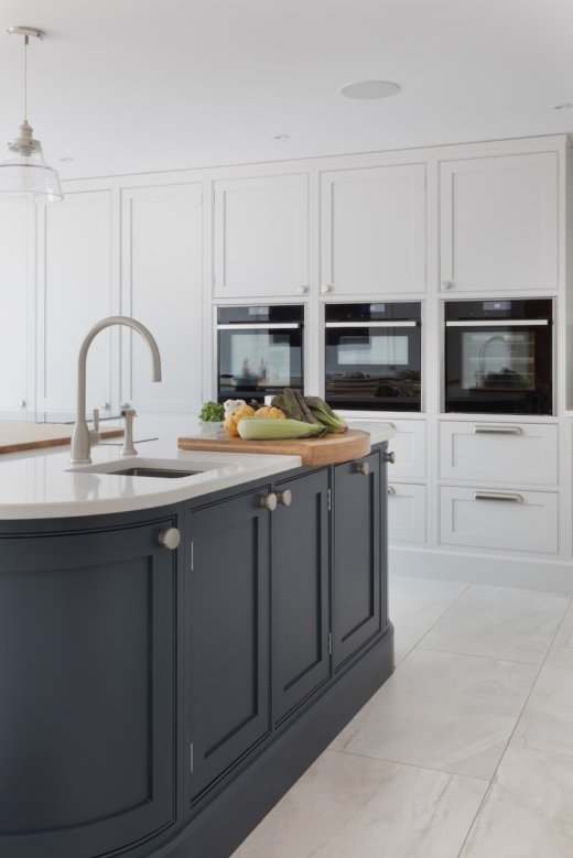 Sweeping Curves: the navy handpainted kitchen by Debenvale & CRL Stone ...